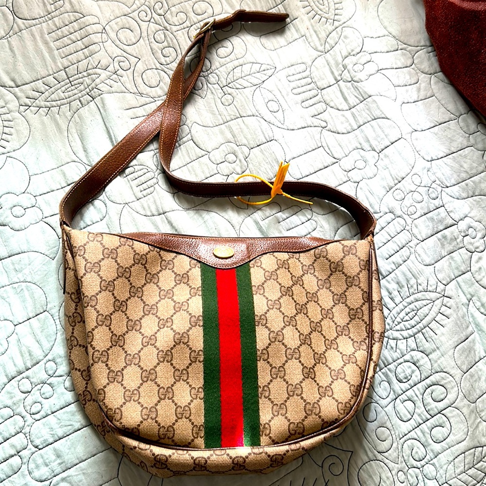 Gucci shoulder bag